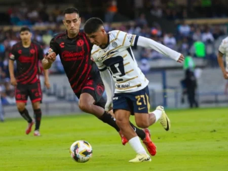 Pumas pone a prueba su invicto ante unos Xolos que quieren rugir en casa